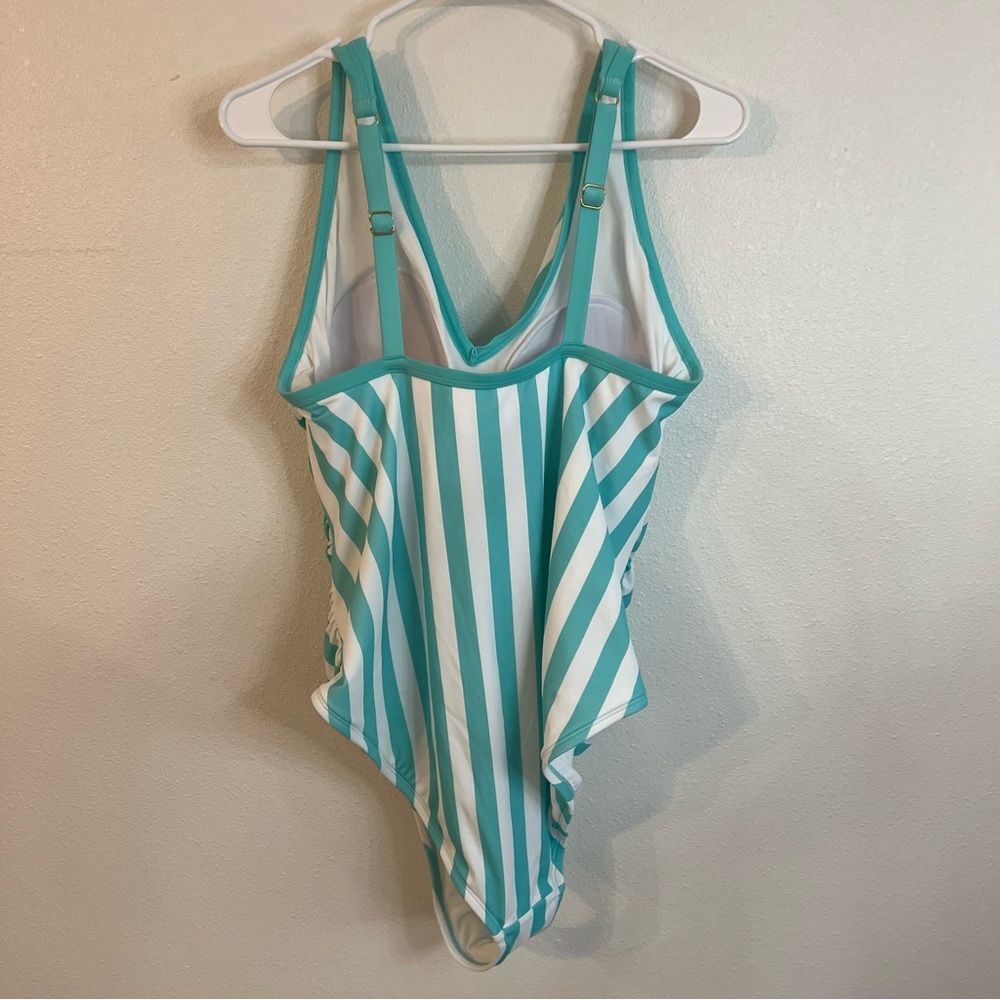 3/$20 🦋 NWOT Kona Sol One Piece Swimsuit Blue Striped Women’s 14W Plus Size - Picture 5 of 7